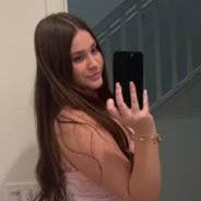 María R.